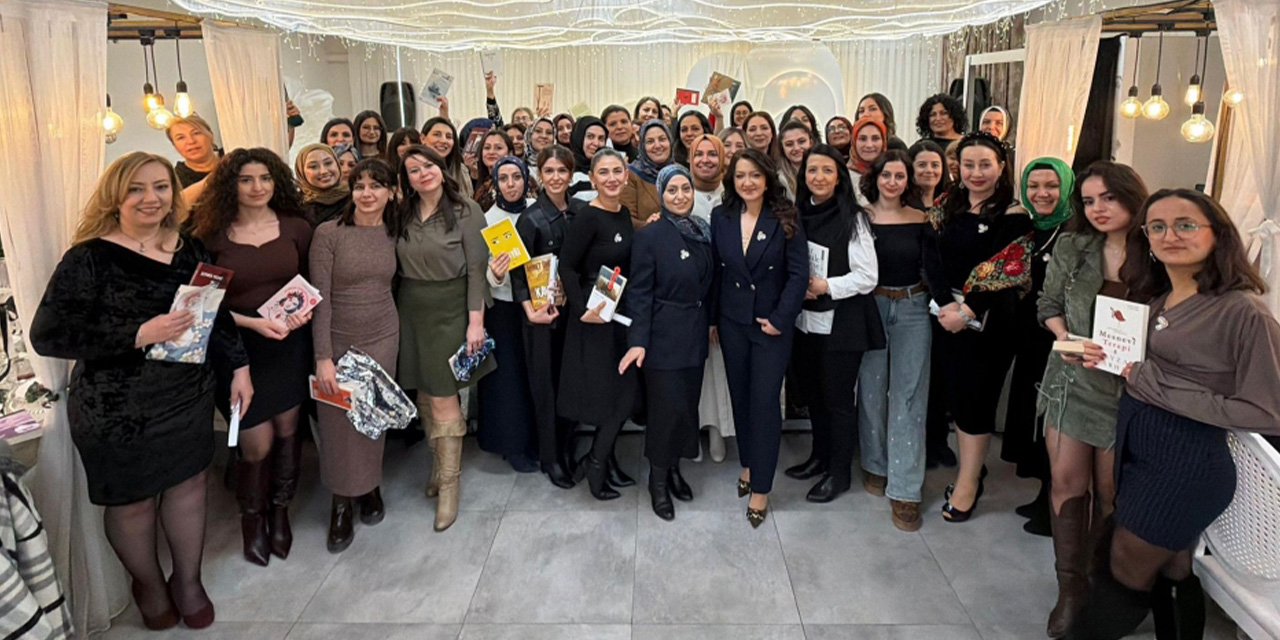 Kebikeç Kitap ve Sanat Kulübü 3. yılını gururla kutluyor