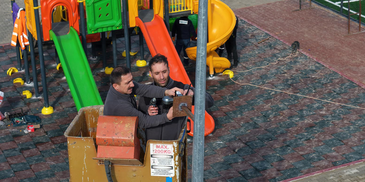 Çocuk parkları 7/24 gözetlenecek