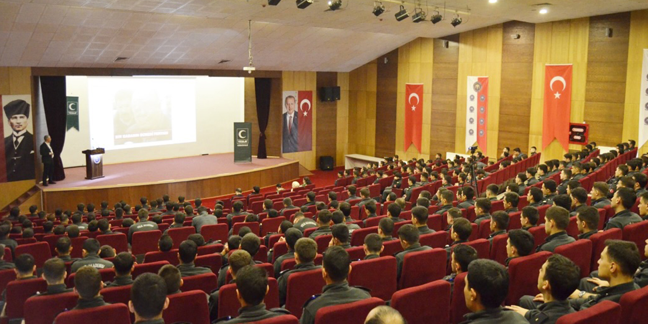 Yeşilay’dan polis adaylarına bağımlılıkla mücadele eğitimi