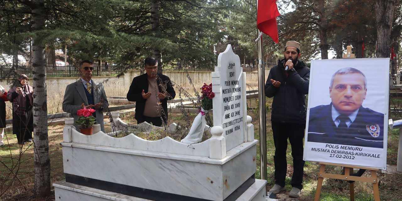 Şehit polis Mustafa Demirbaş, dualarla anıldı