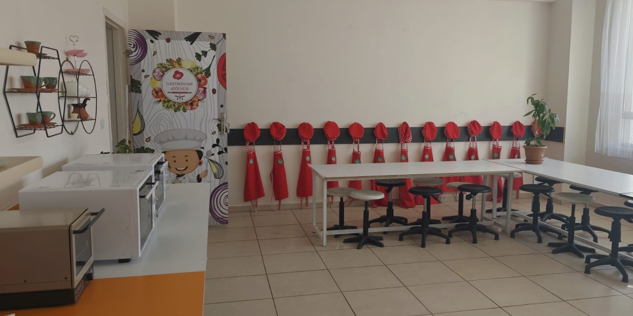 Süleymaniye’de minik şefler geleceğe hazırlanıyor