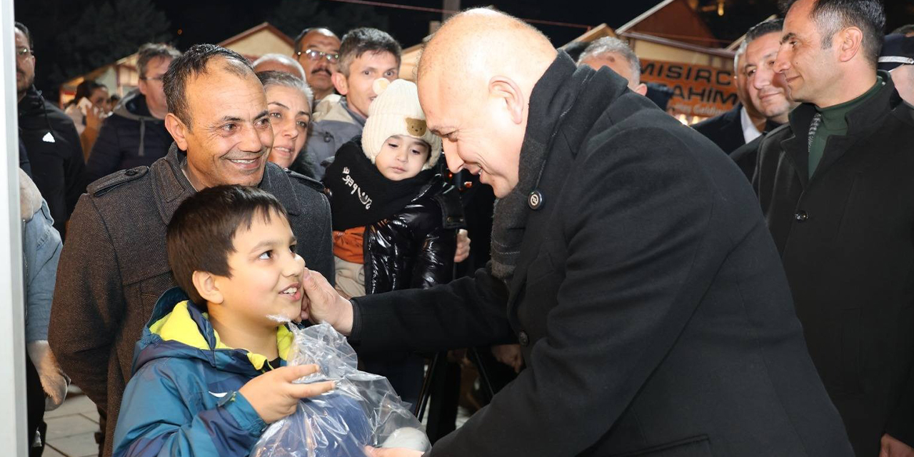 Başkan Önal, meydanda ramazan coşkusunu paylaştı