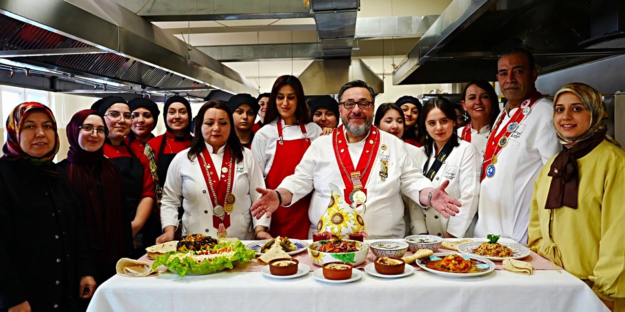 Meslek liseliler Anadolu sofrasını iftar için hazırladı
