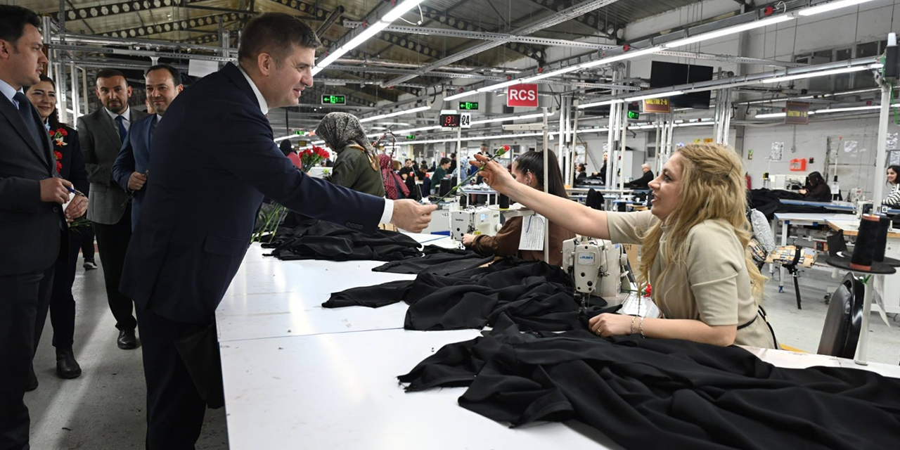 Vali Sarıibrahim’den kadın çalışanlara 8 Mart ziyareti