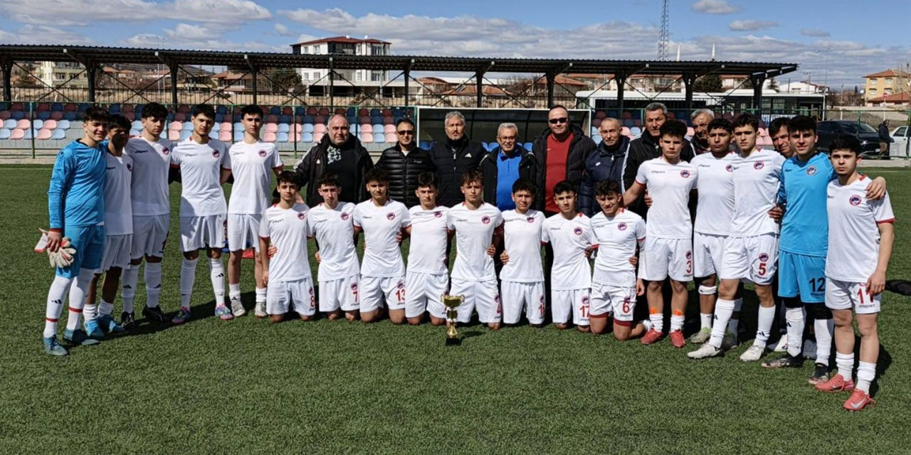 Kırıkkale FK U18 Ligi’nde Şampiyonluğa Ulaştı
