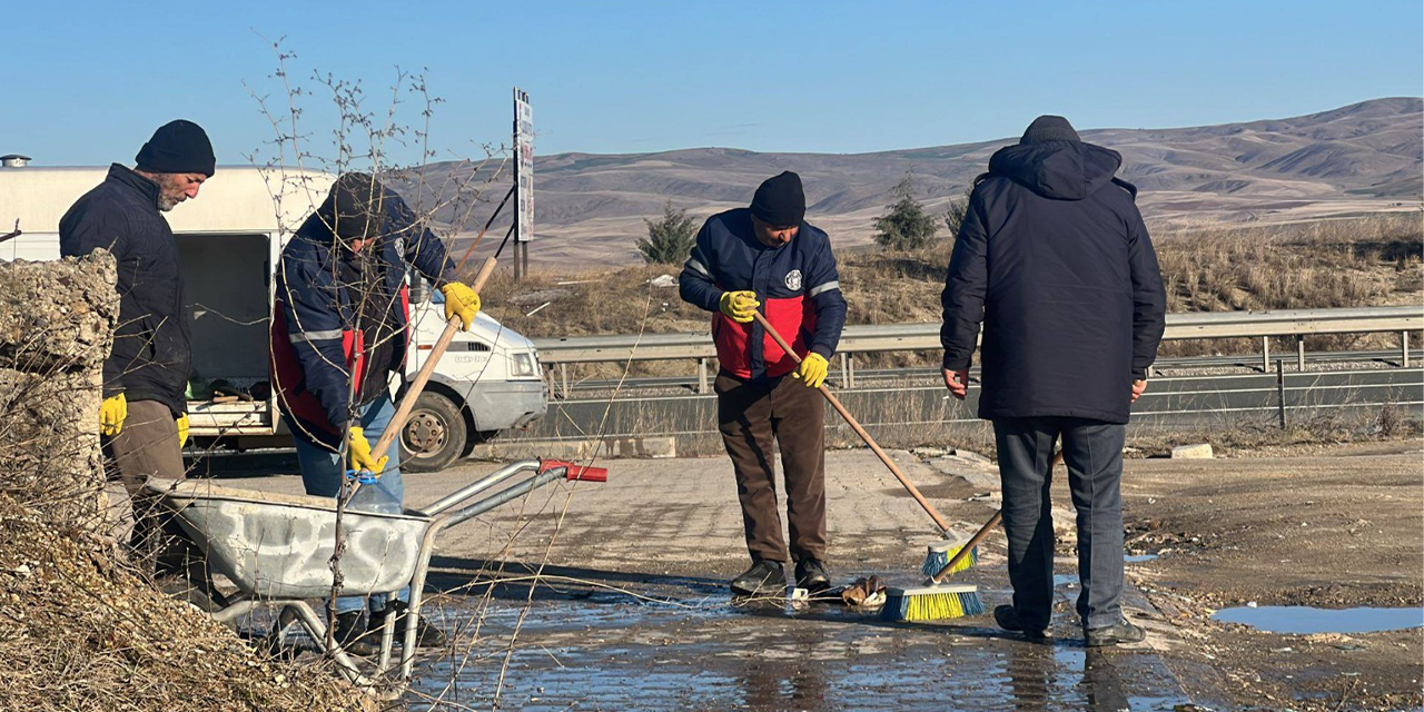 Balışeyh’te temizlik ve onarım çalışmaları aralıksız sürüyor
