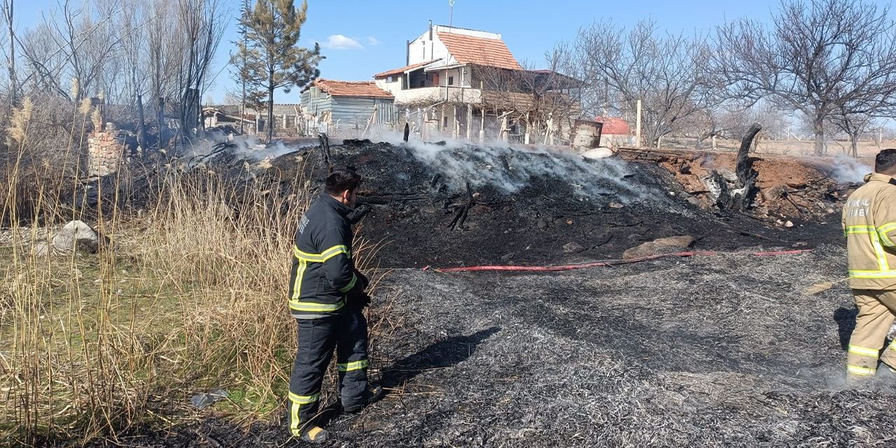 Hasandede Köyü’nde korku dolu anlar! Biranda alev topuna döndü!