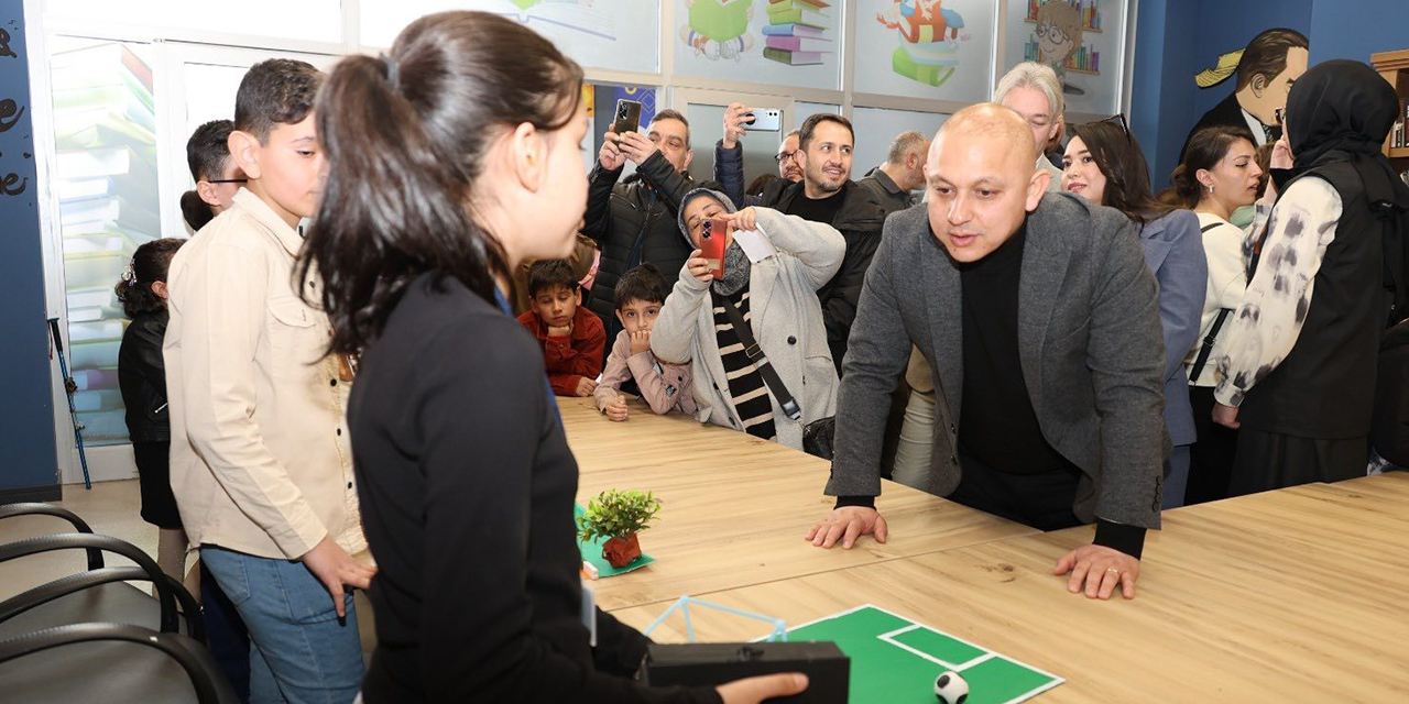 Bilim ve Teknoloji Haftası’nda Gençler Bilimle Buluştu