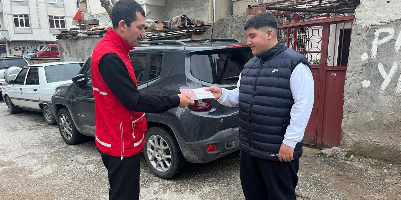 Türk Kızılay’ından çocuklara bayram harçlığı