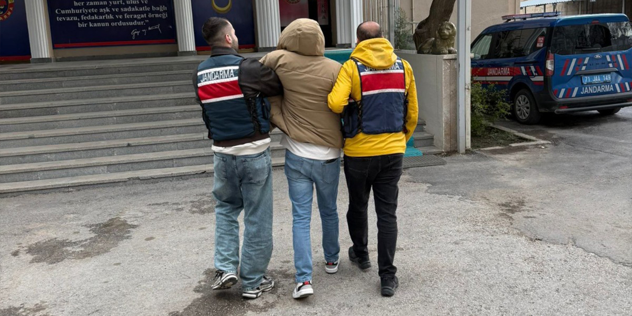 Aranan 9 şahıs jandarma operasyonuyla yakalandı