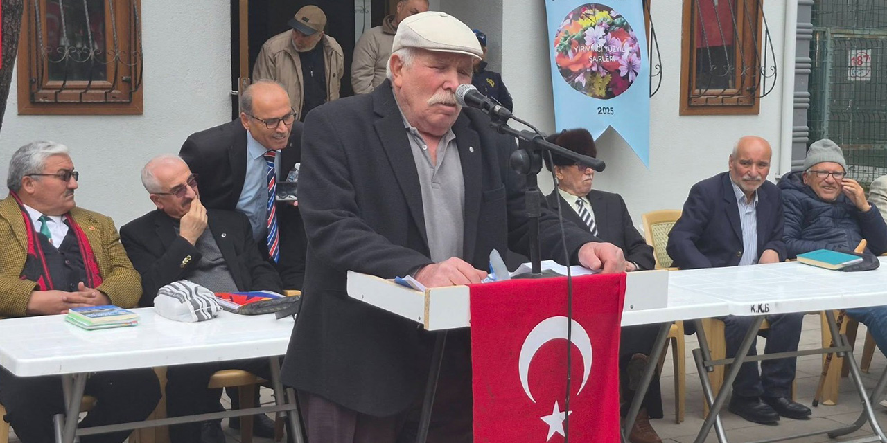 Hüseyin Kahya Parkı’nda şiir dinletisi: Ulu Çınar Şairler duygulandırdı