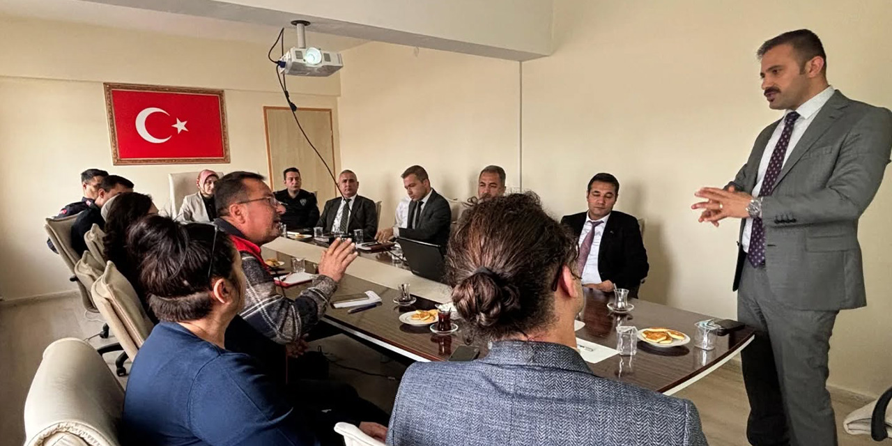 Çelebi’de kurum amirlerine 4483 sayılı kanun eğitimi