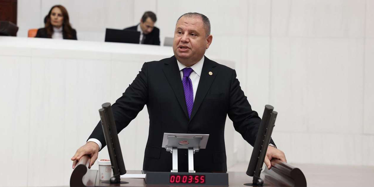 Öztürk: "Okul güvenliği olmadan gelecek inşa edilemez"