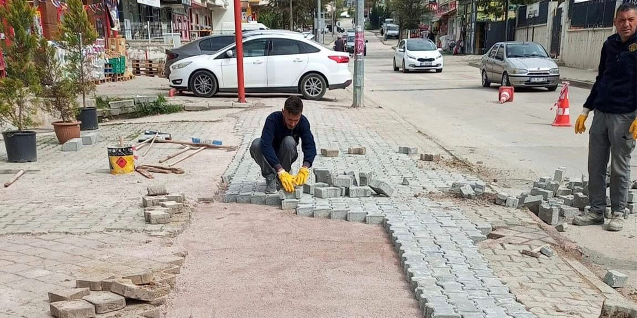 Cadde ve sokaklarda kilit parke onarım çalışmaları aralıksız sürüyor