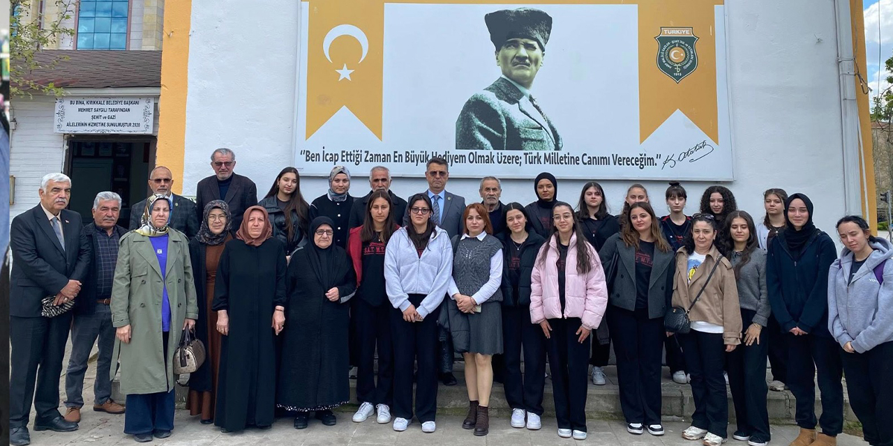 Liselilerden şehit ailesi ve gazilere vefa