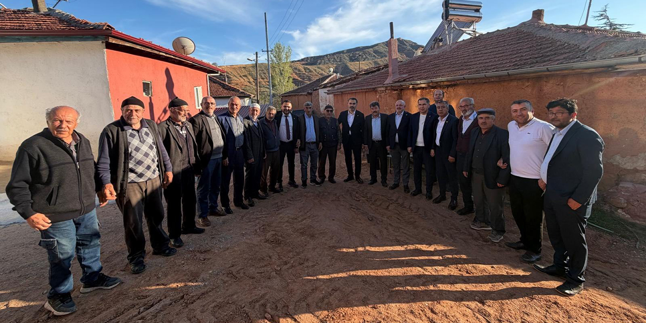 Milletvekili Kaplan, köylere çıkarma yapıyor