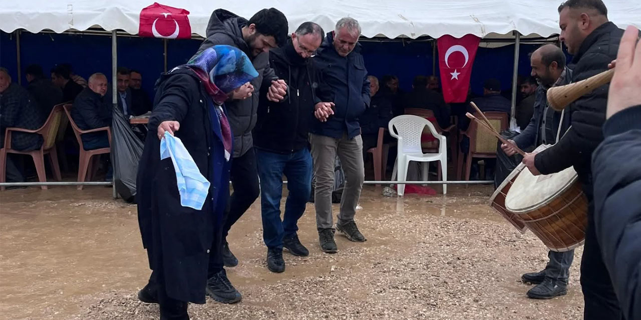 Ceritobası’nda davullu zurnalı bahar şenliği coşkusu