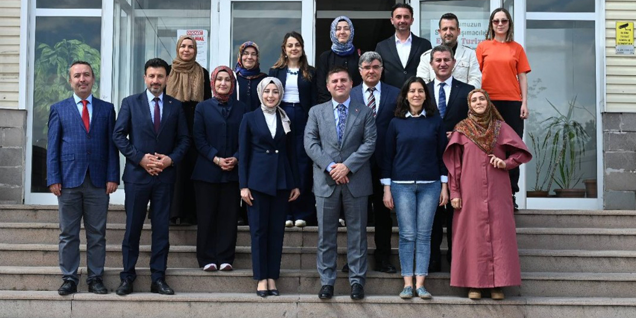 Vali Sarıibrahim, liselilerle buluştu