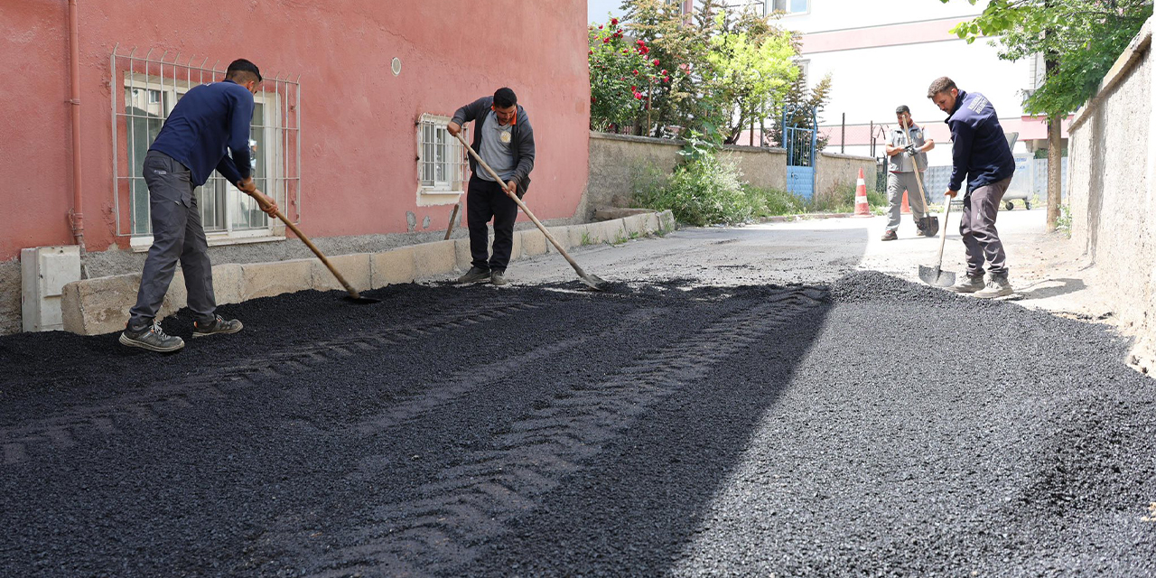 Mahalle yolları asfalta kavuşuyor