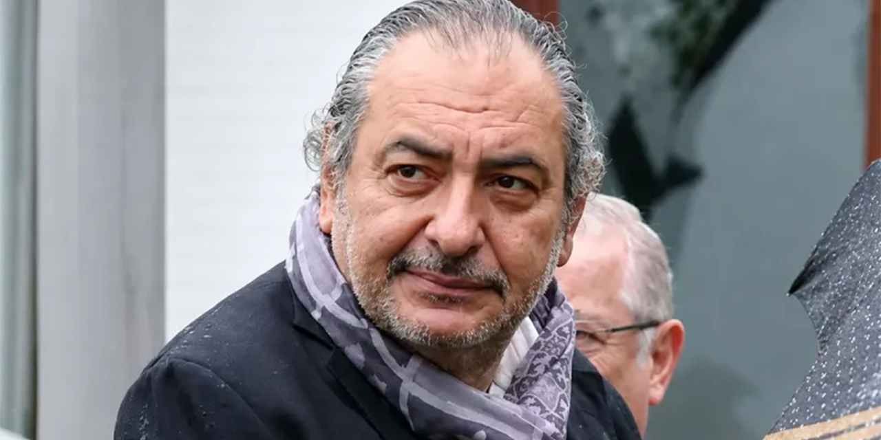 Ünlü sunucu Reha Muhtar hayatını kaybetti