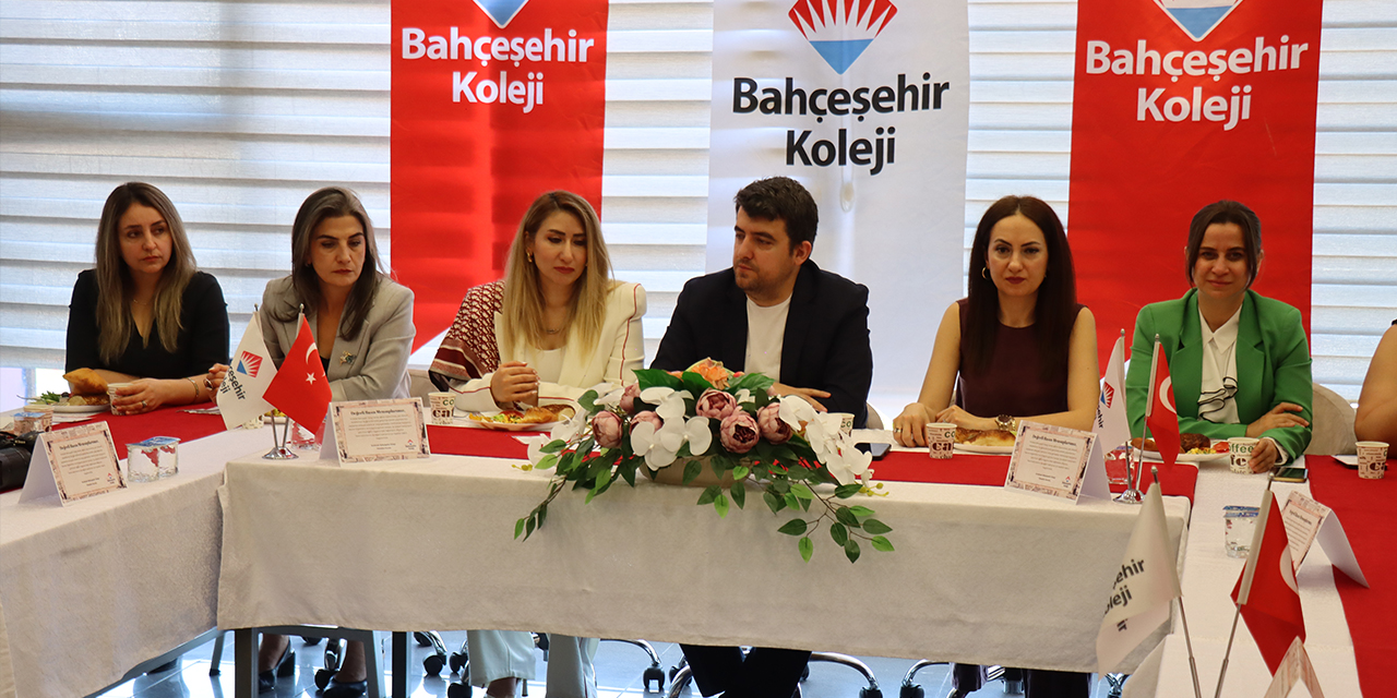 Bahçeşehir Koleji Başarı Grafiğini Yükseltiyor