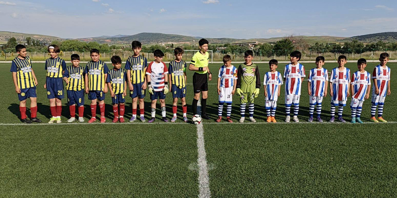 U-12 Futbol Ligi’nde heyecan sürüyor