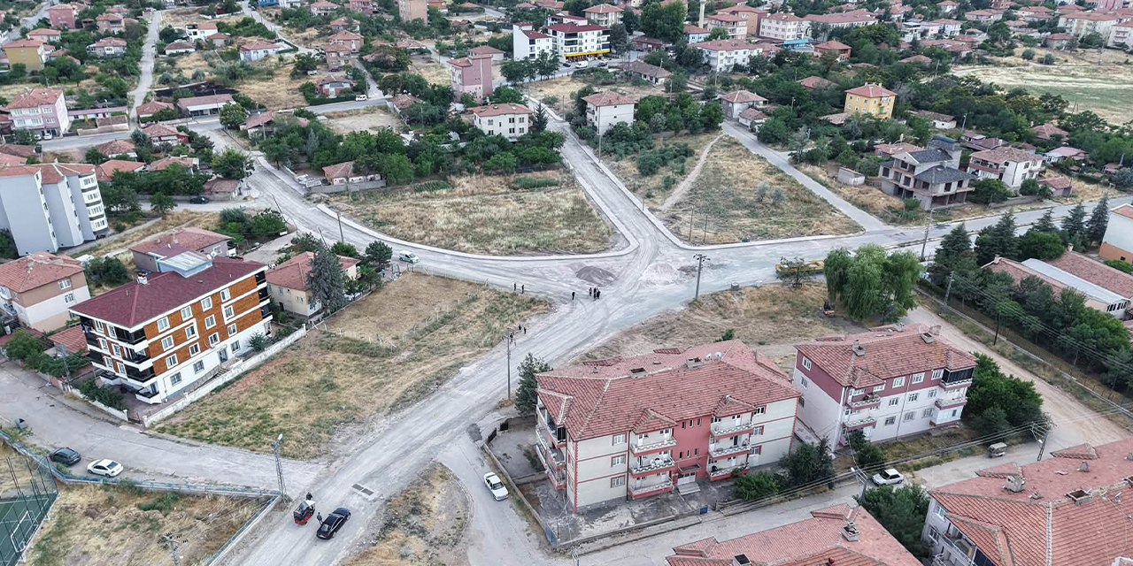 Kırıkkale Yuva Mahallesi'nde yol seferberliği