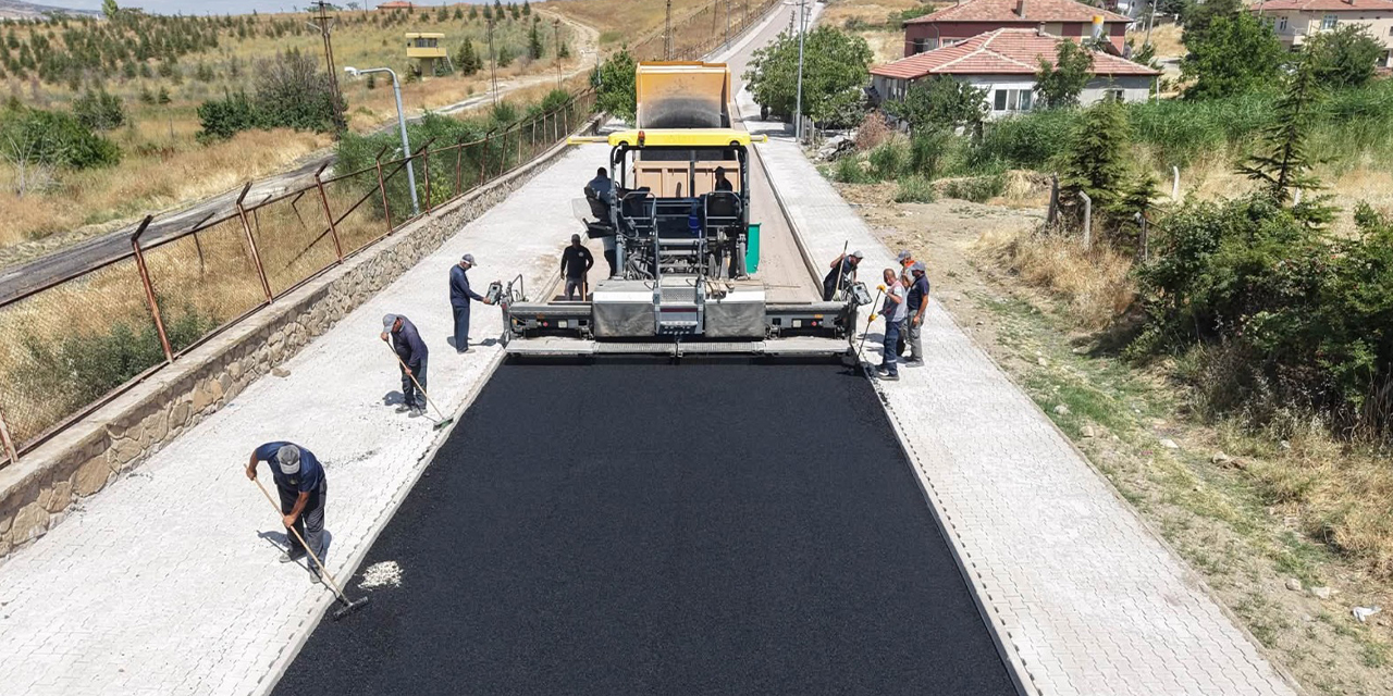 Kırıkkale Karşıyaka Mahallesi’nde asfalt seferberliği