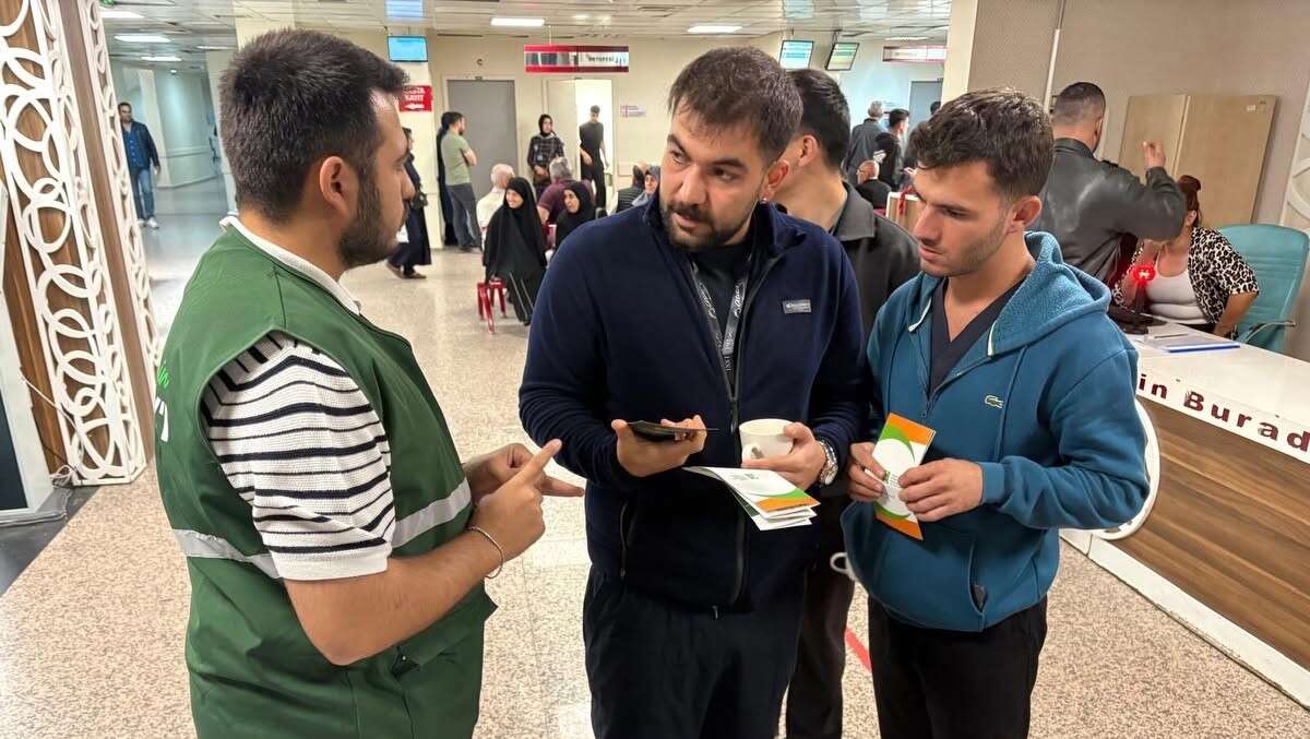 Kırıkkale’de hastanede anlamlı çalışma! Yeşilay vatandaşlarla buluştu