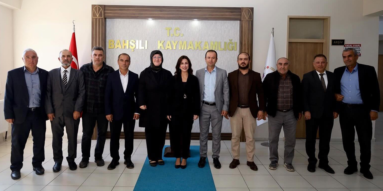 Muhtarlar günü’ne özel buluşma!Kaymakam Kazanasmaz makamında ağırladı