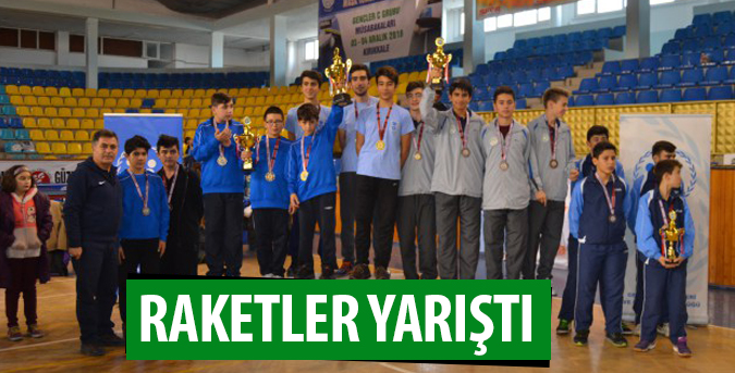 Raketler yarıştı