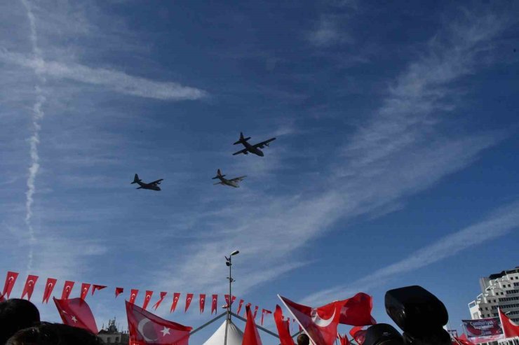 ’Koca Yusuflar’ Cumhuriyetin 100. yılında geçit töreninde