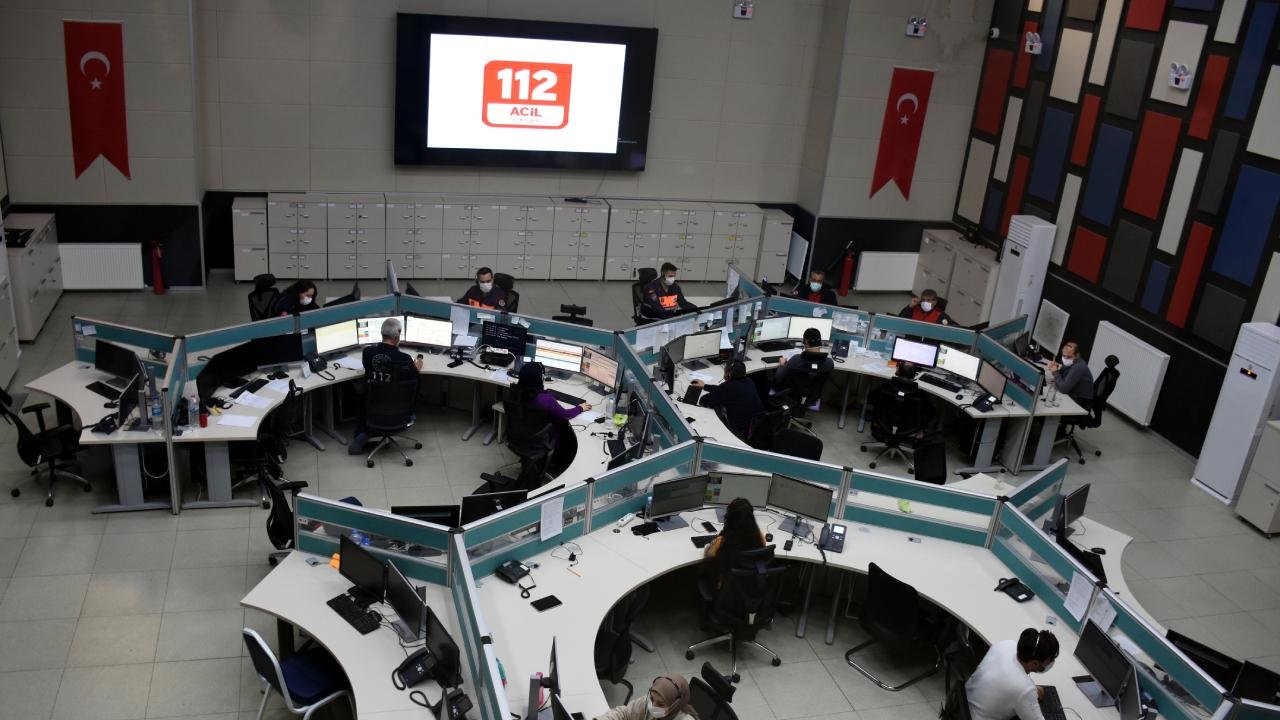 112-acil-cagri-merkezi-aa-1745666.jpg