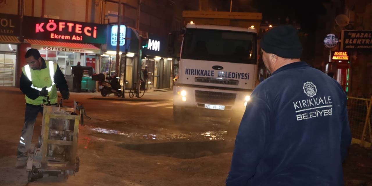 kirikkale-belediyesinden-gece-mesaisi3.jpg
