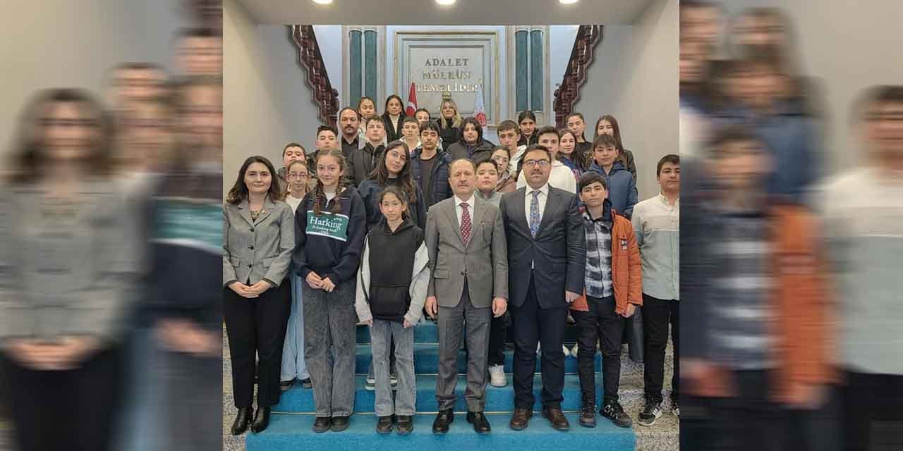 ogrenciler-ramazan-can-ile-bulustu-jpg2.jpg
