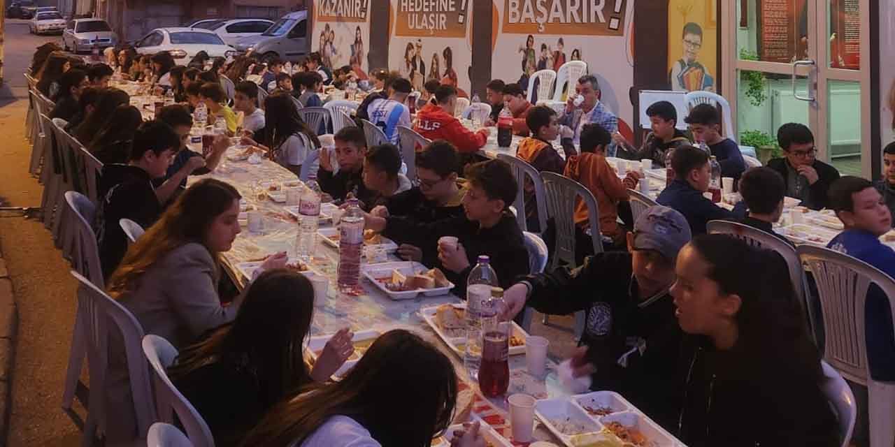 olimpiyat-egitim-kurumu-iftarda-bulustu-jpg2.jpg