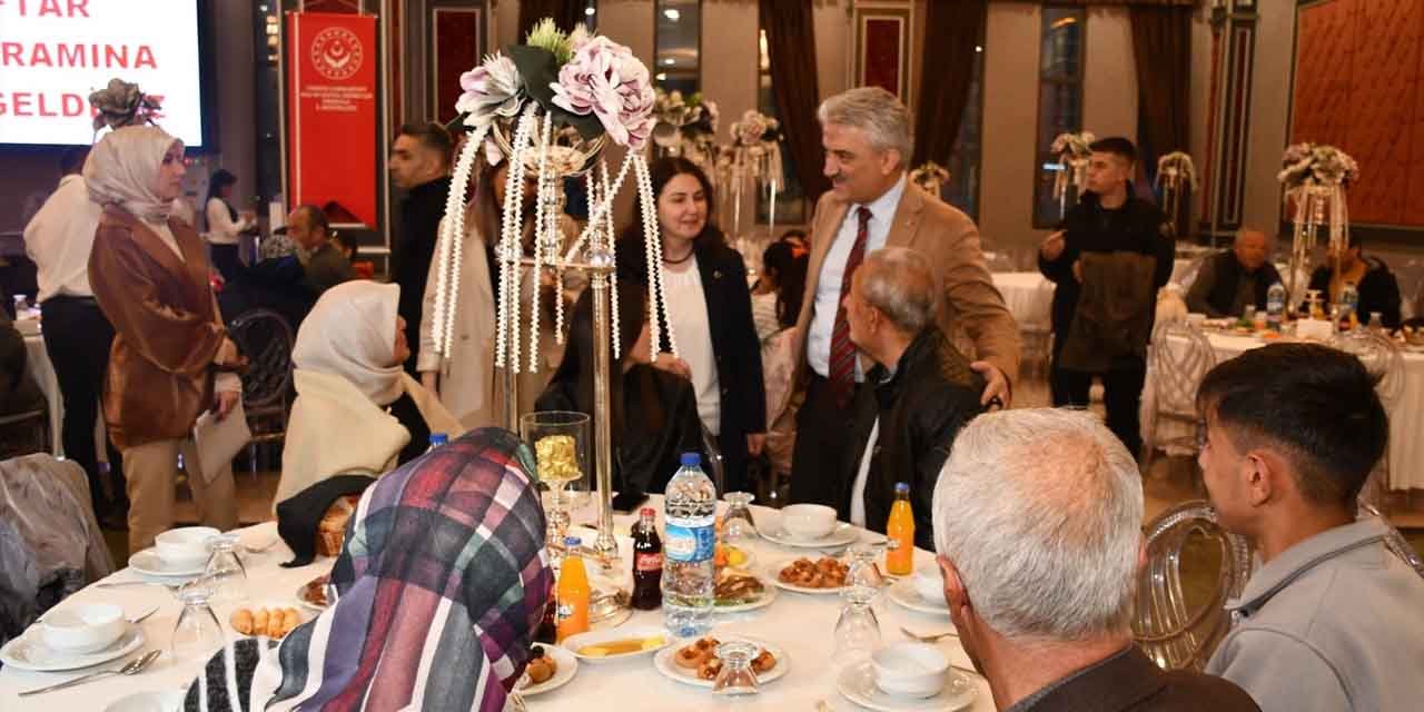 koruyucu-aileler-iftar-sofrasinda-bulustu2.jpg
