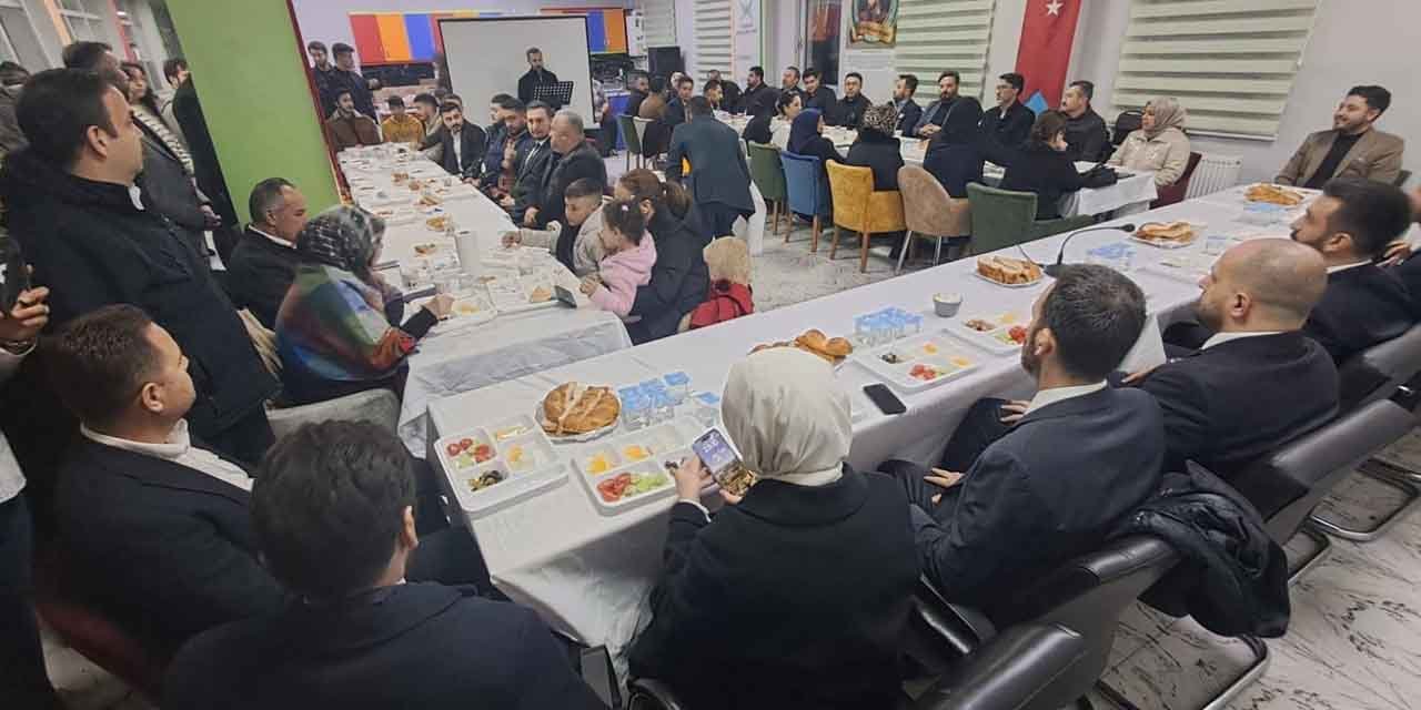 tugva-genel-baskani-besinci-genclerle-iftarda-bulustu2.jpg
