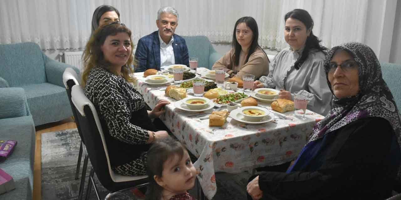 sehit-ailesiyle-en-anlamli-iftar2.jpg