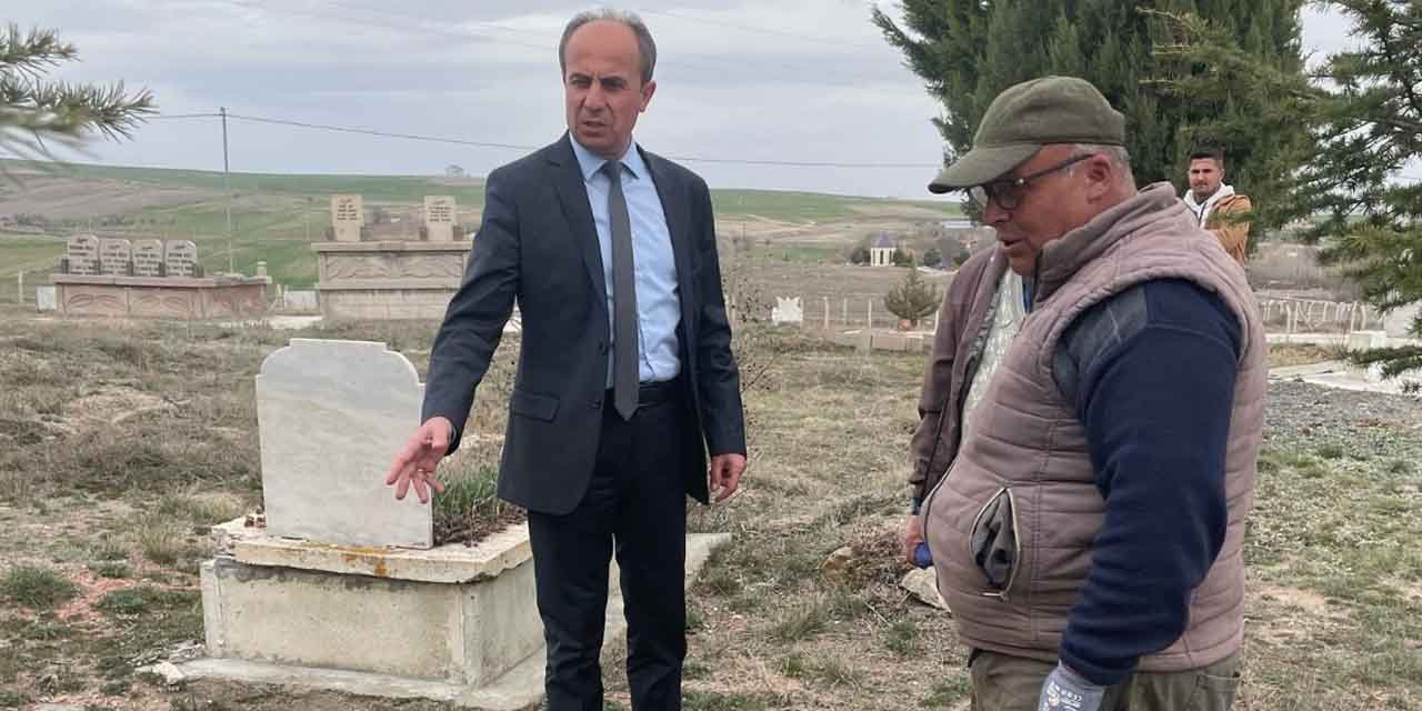 baliseyhte-mezarliklar-bayrama-hazirlaniyor2.jpg