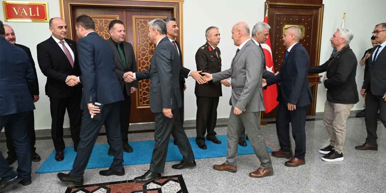 valilikte-bayramlasma-heyecani2.jpg