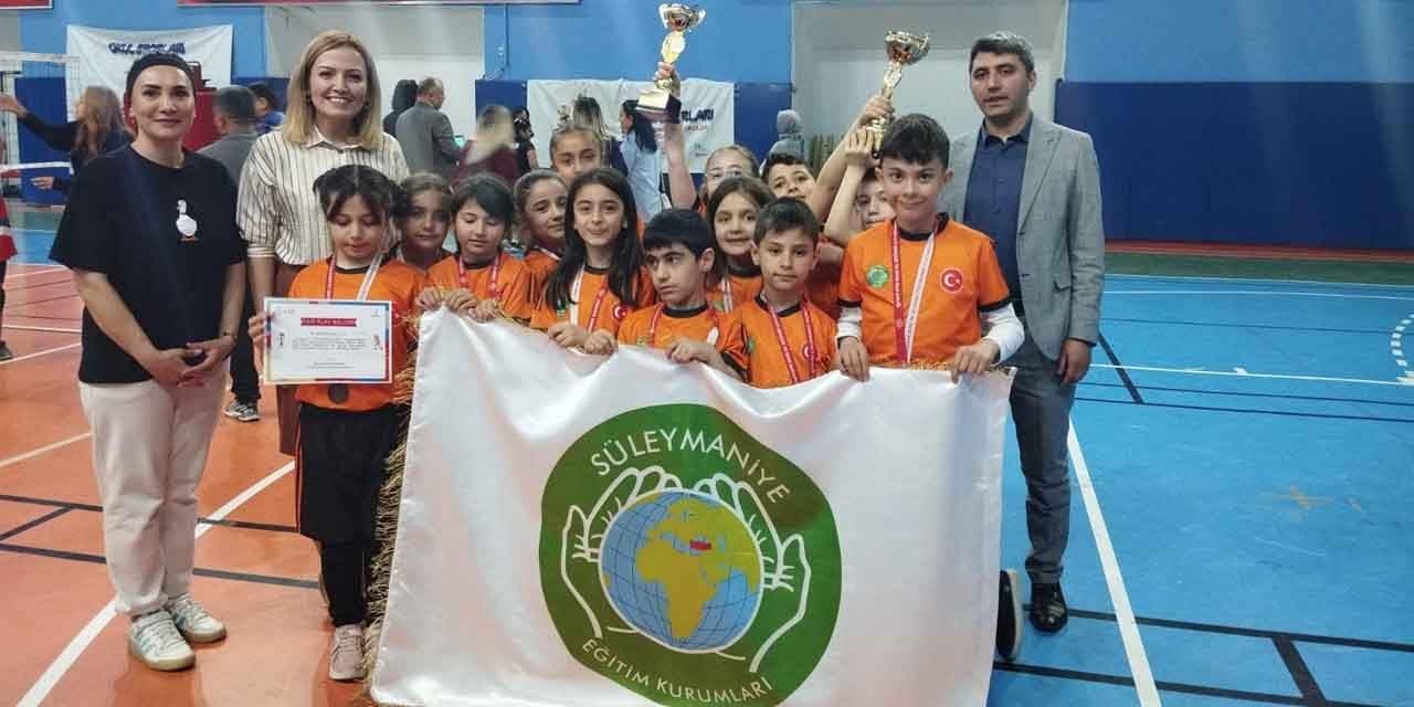 suleymaniye-okullari-filede-gururlandirdi2.jpg