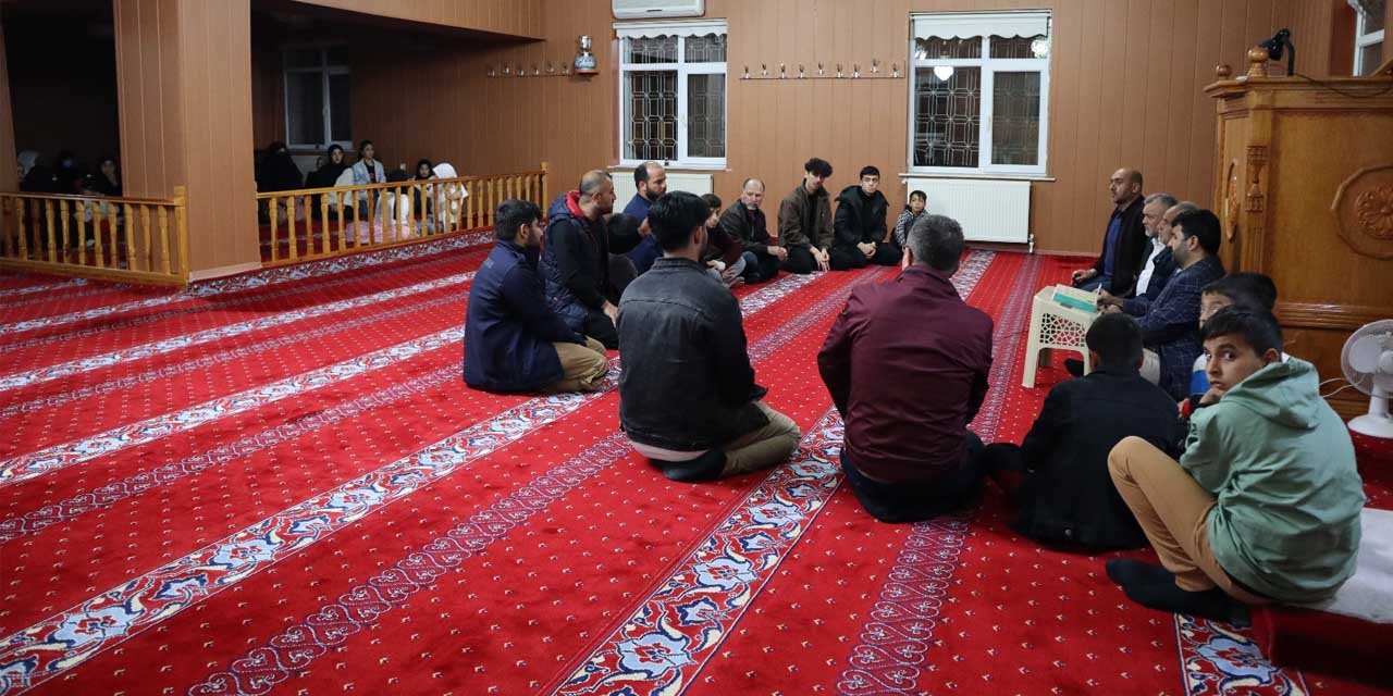 karakaya-camiinde-kardeslik-bulusmasi2.jpg