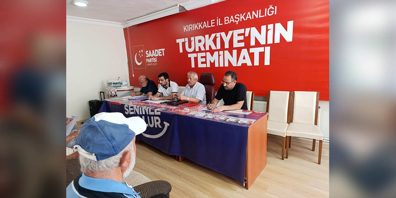 saadet-partisi-il-divan-toplantisini-gerceklestirdii.jpg