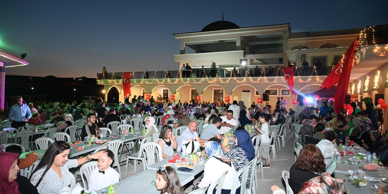 slami-degerler-kulliyesinde-sunnet-soleni3.jpg