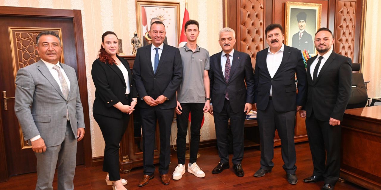 vali-makas-lgs-turkiye-birincilerini-agirladi2.jpg