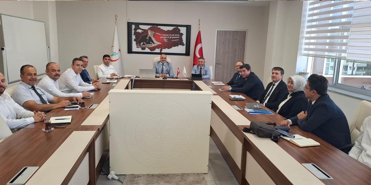 polat-hastane-yoneticileriyle-bulustu2.jpg