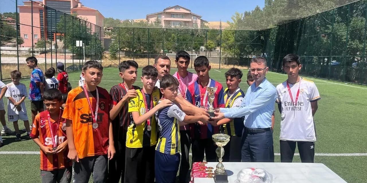 sulakyurtta-futbol-turnuvasi-coskusu2.jpg