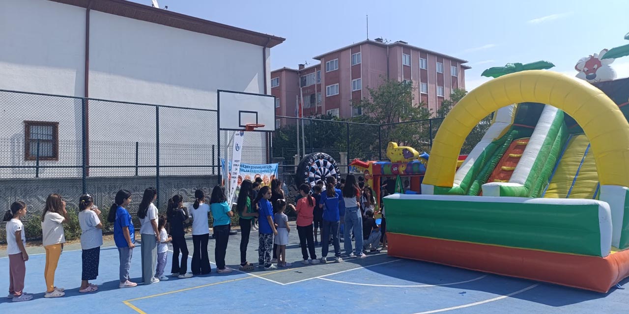 baliseyhte-cocuklara-ozel-sisme-oyun-ve-eglence-parkuru2.jpg