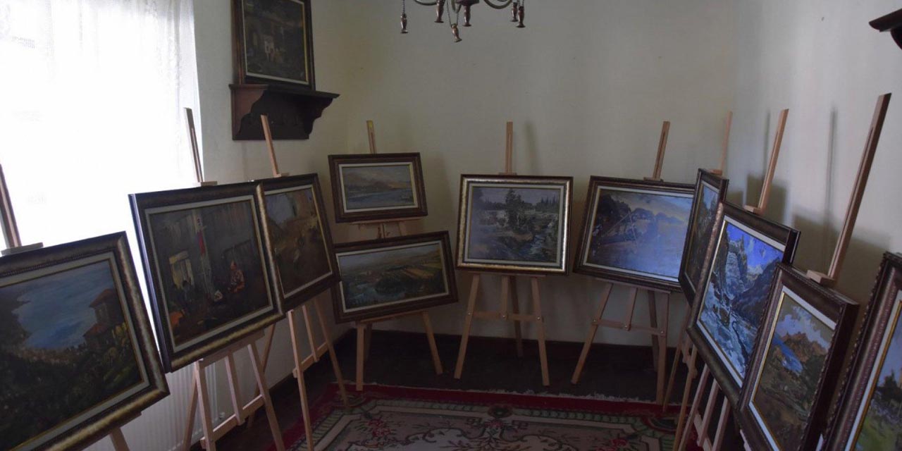 pehlivanlinin-eserleri-dogdugu-evde-sergileniyor-2.jpg